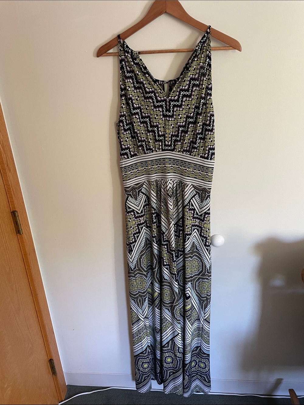 Sleeveless Printed Maxi Dress in Black, White & Olive